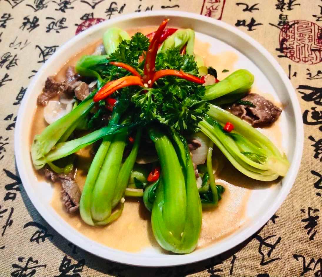 សាច់គោឆាស្ពៃតឿរ