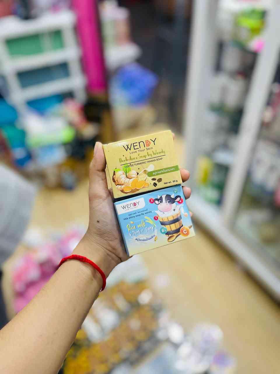 សាប៊ូដុសខ្លួន Wendy 