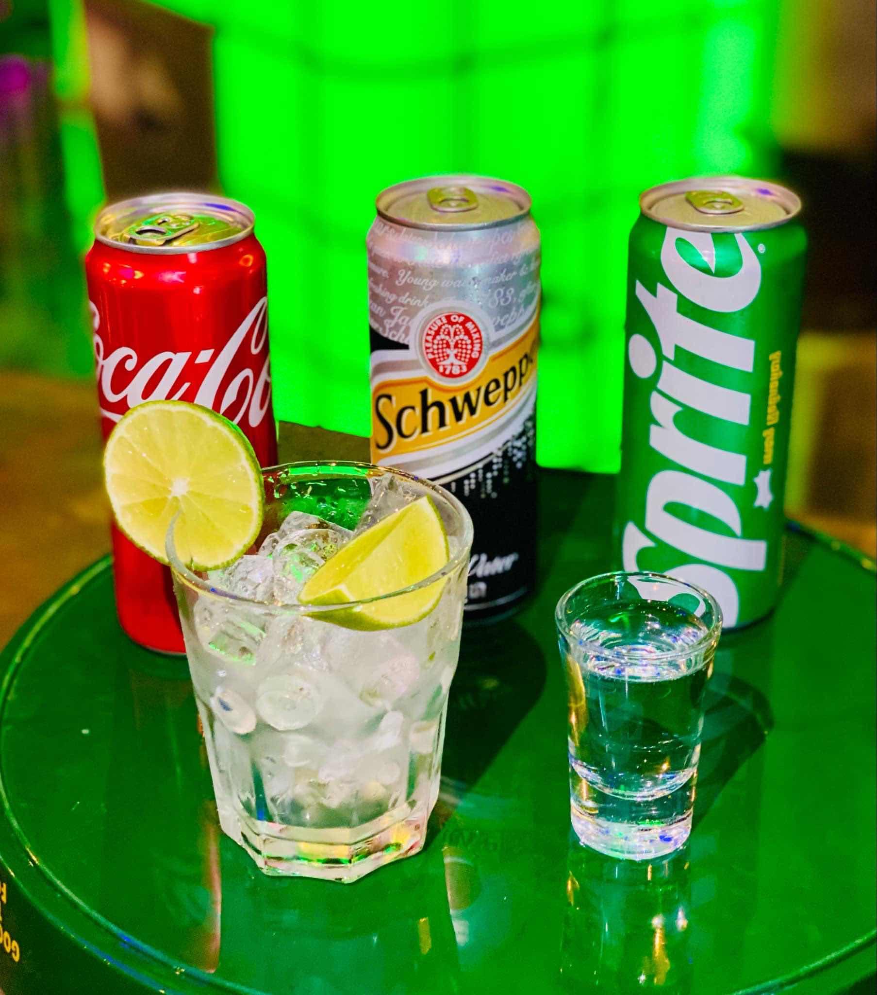 Rum (Soda, Coke, Red Bull, Sprite)
