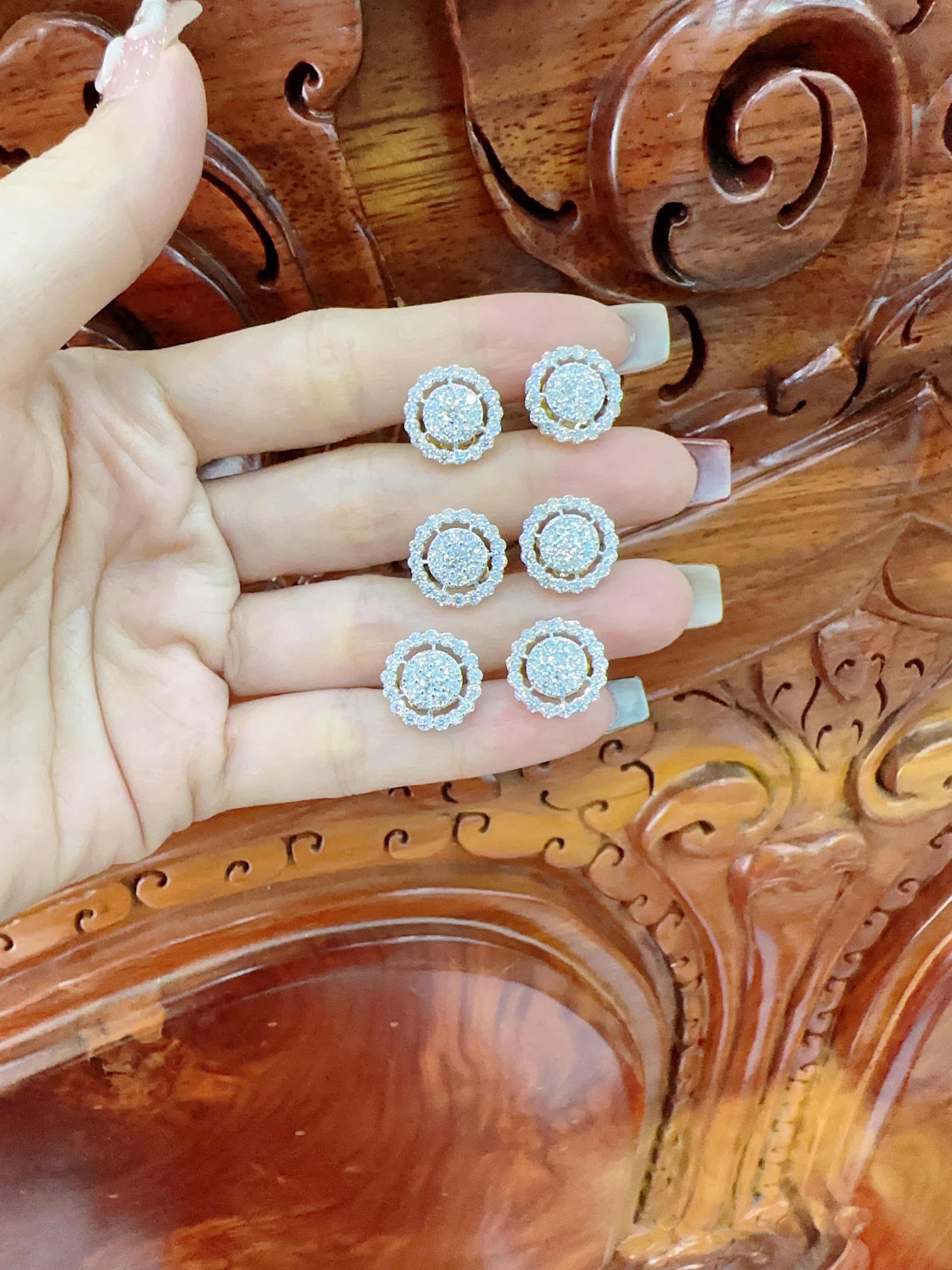 ពេជ្រចុចលឺ