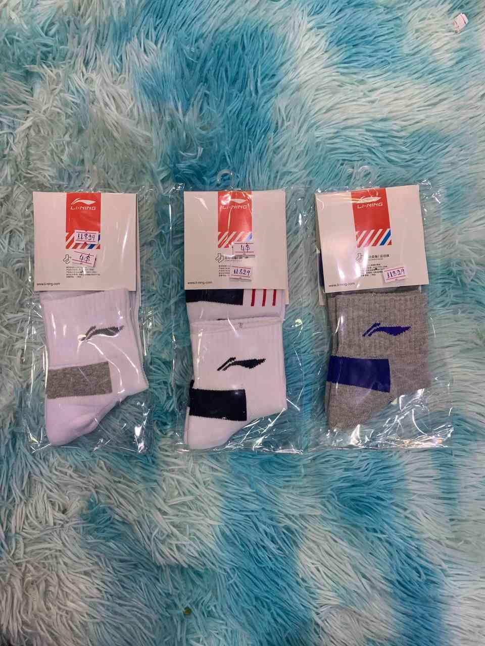 ស្រោមជើងLi-Ning កវែង