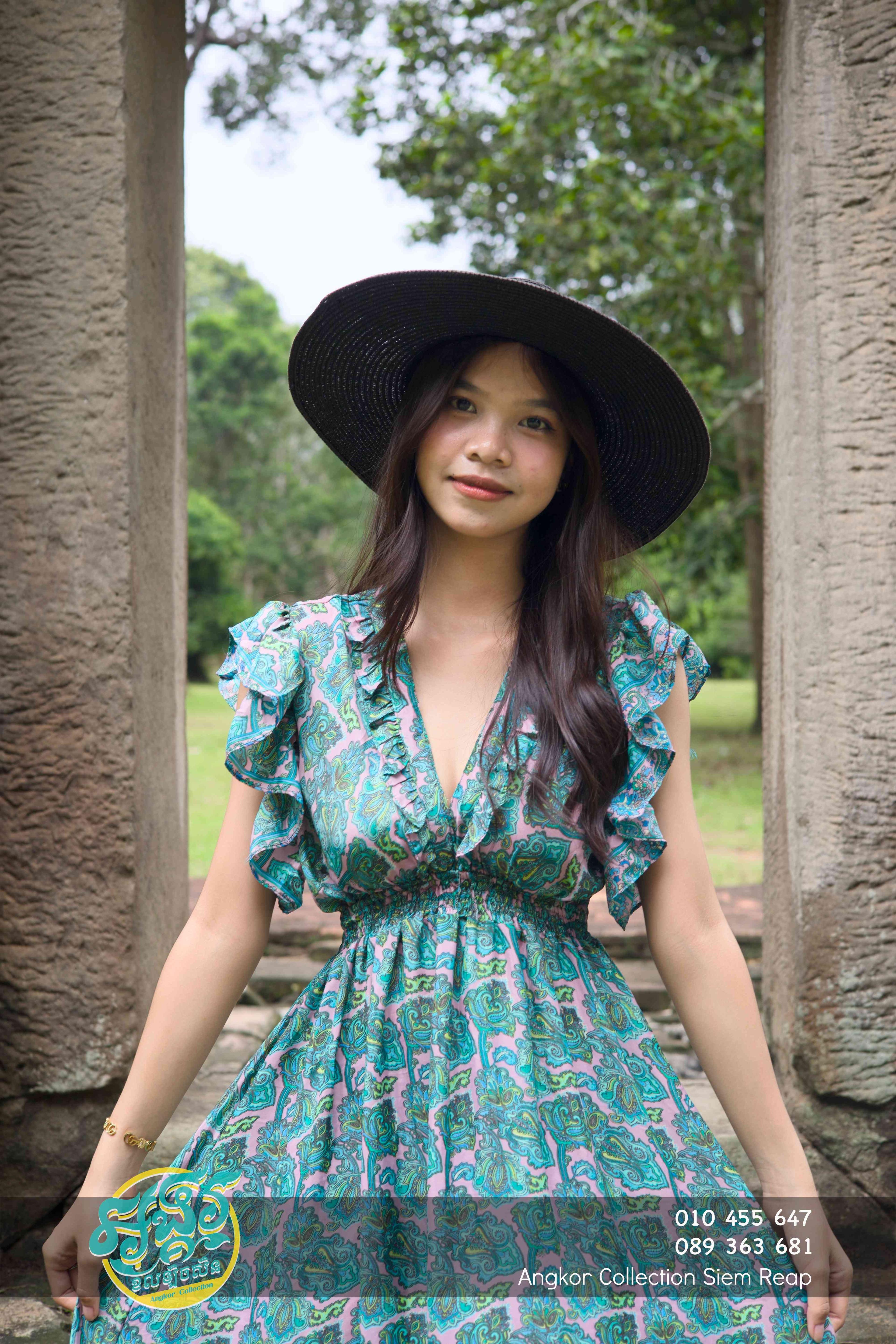 រ៉ូបសូត្រដៃខ្លីជោរក