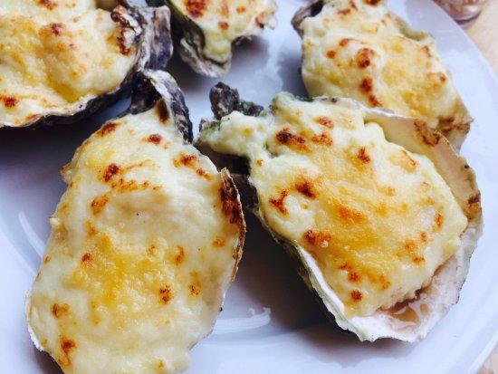 អយស្ទើរអាំងឈីស Grilled Oyster with Cheese