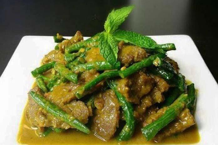 ឆាគ្រឿងសណ្តែកគួ