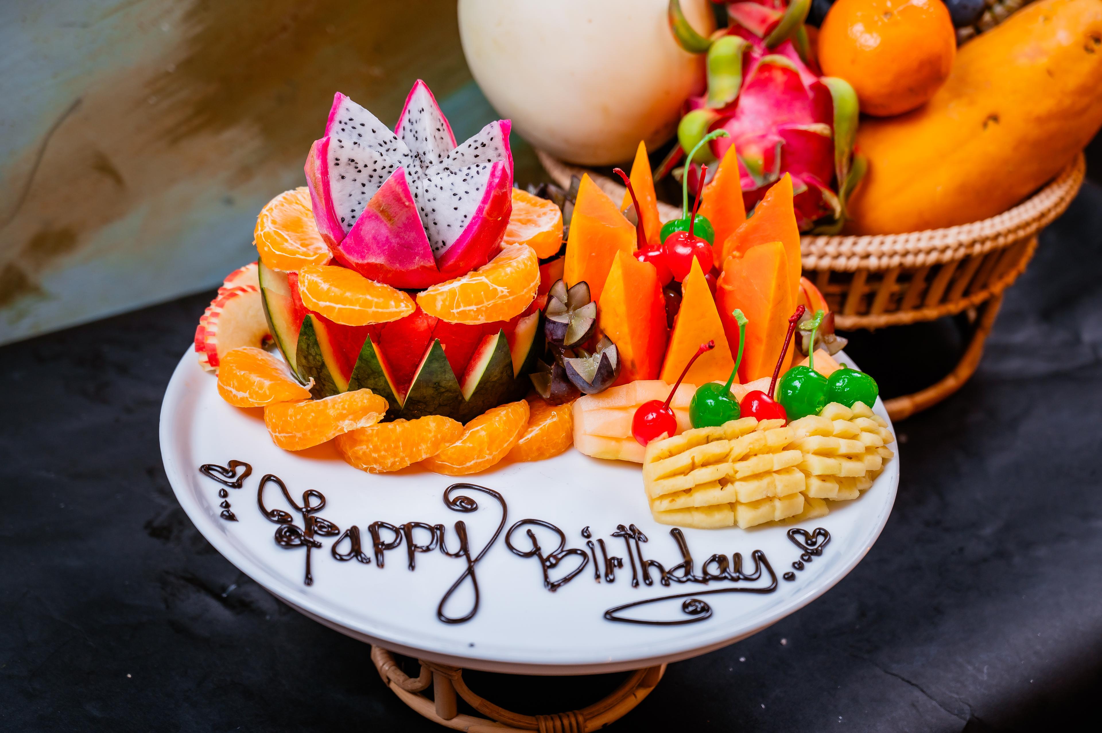 ផ្លែឈើខួបកំណើត Birthday fruit platter 生日水果拼盘