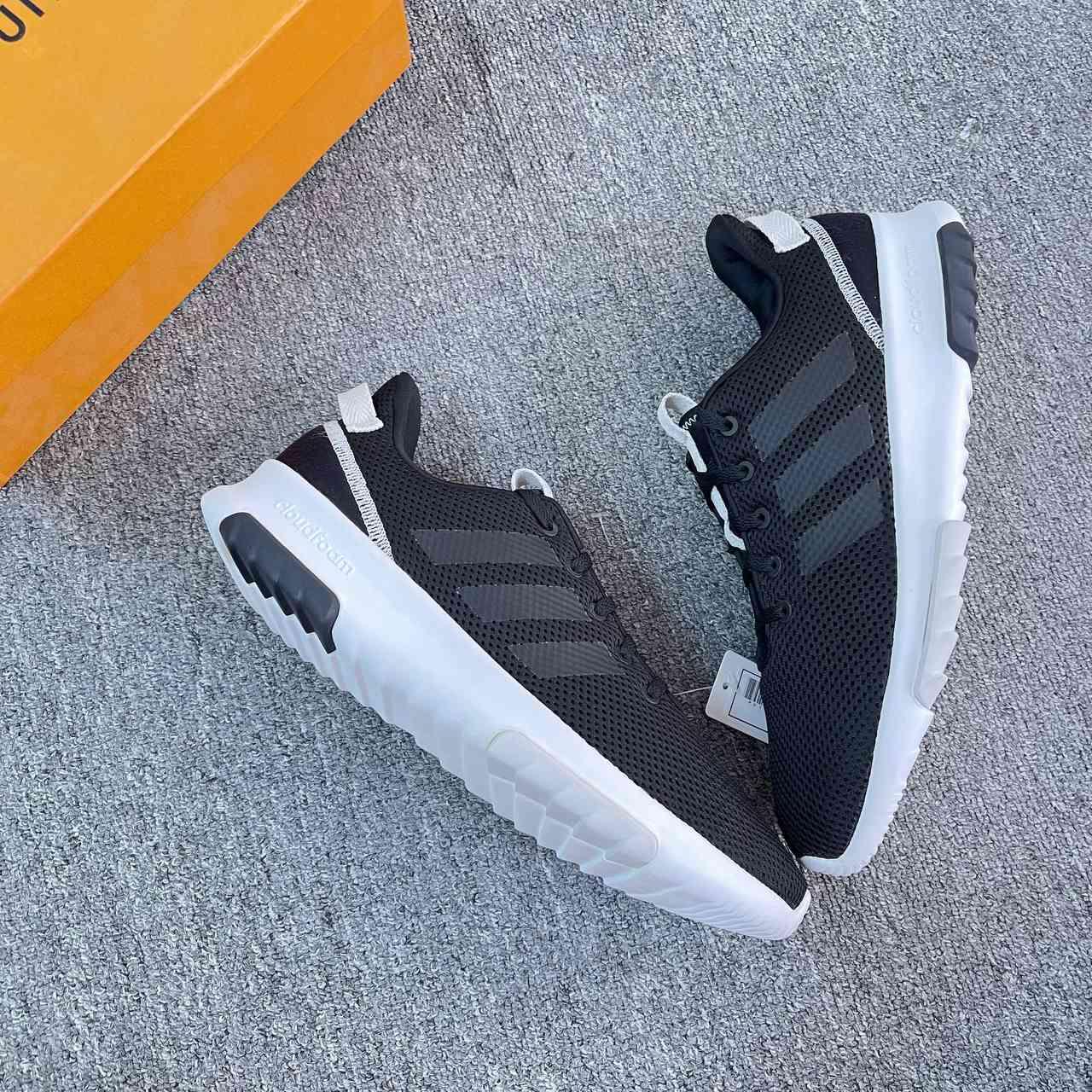 Adidas -CF Racer TR