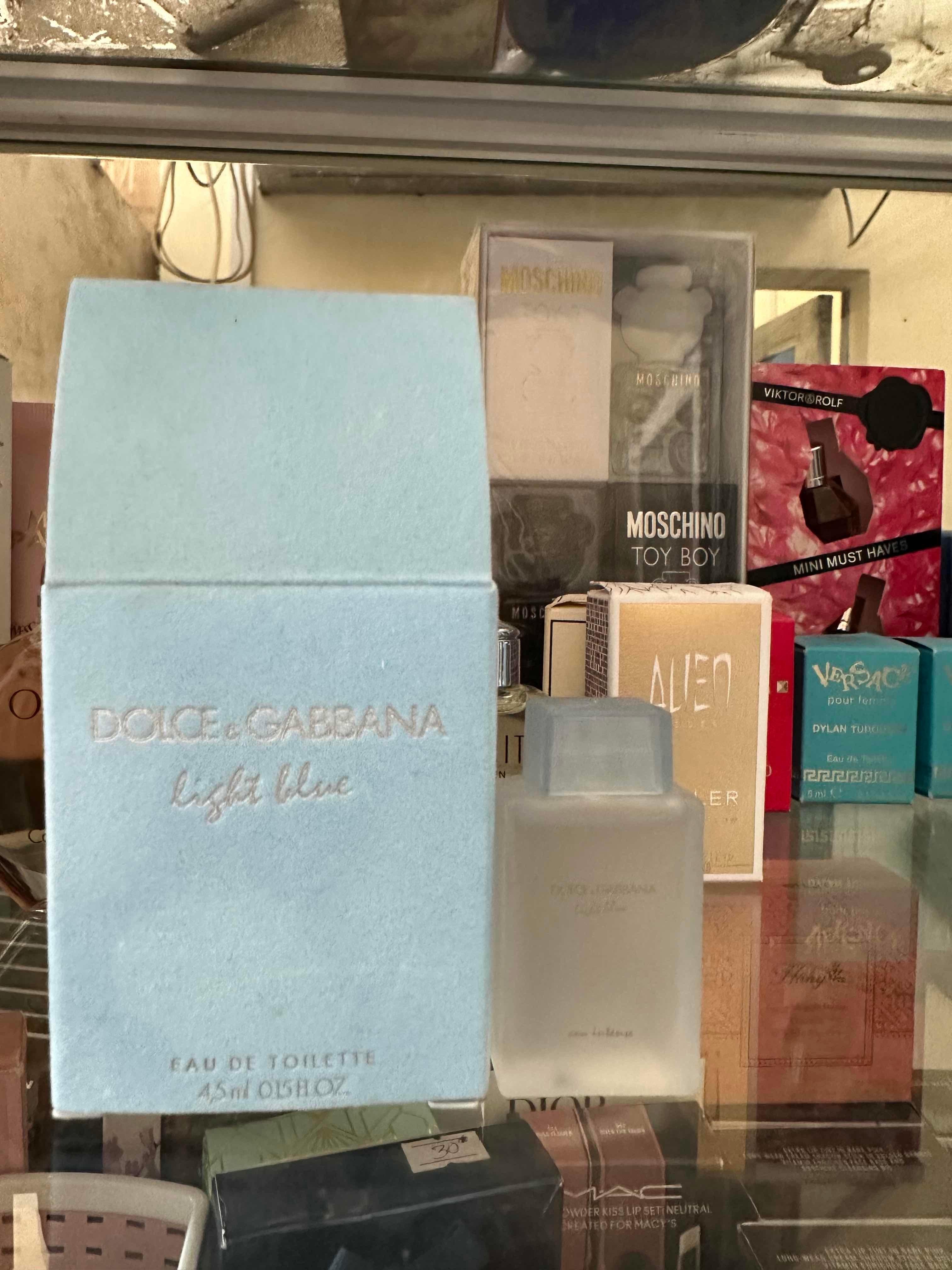 Dolce & Gabbana light blue eau de toillete