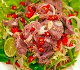 ភ្លាសាច់គោស្រស់ Special Raw Beef Salad