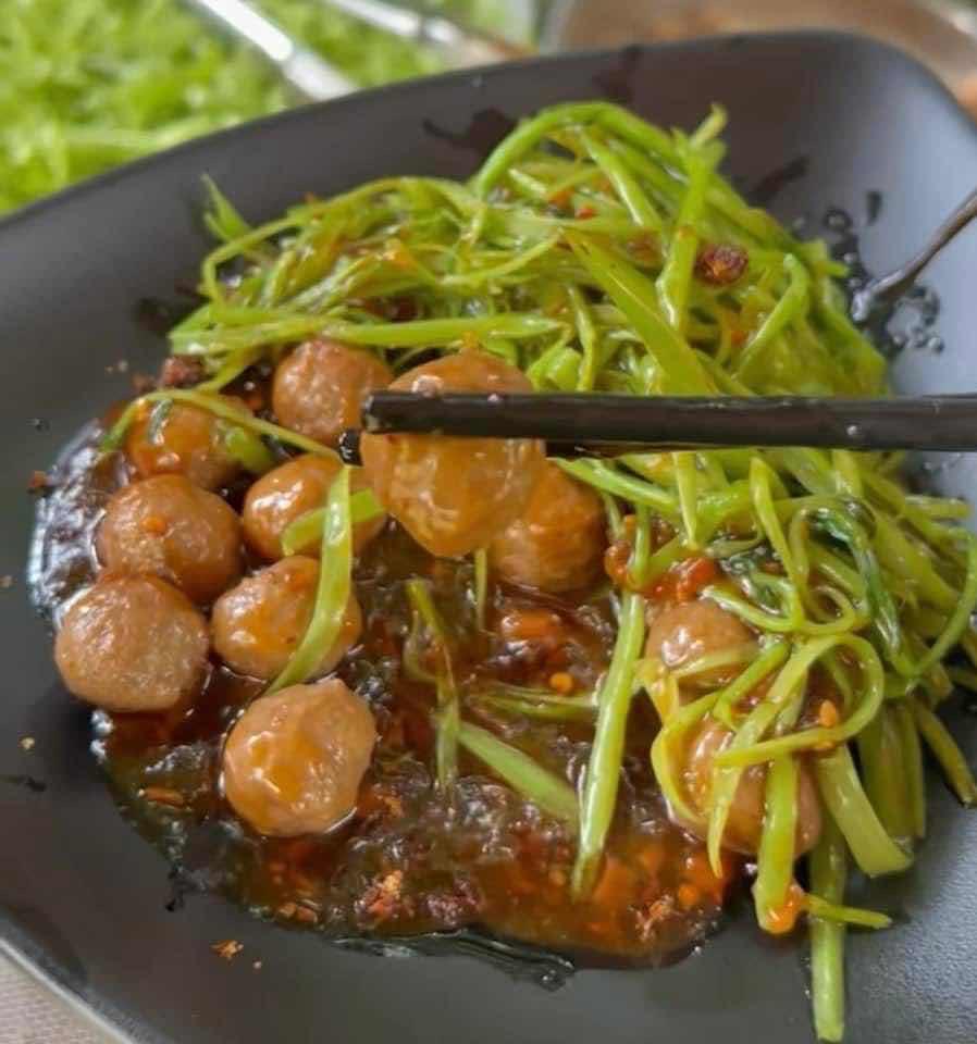 ប្រហិតត្រកួន