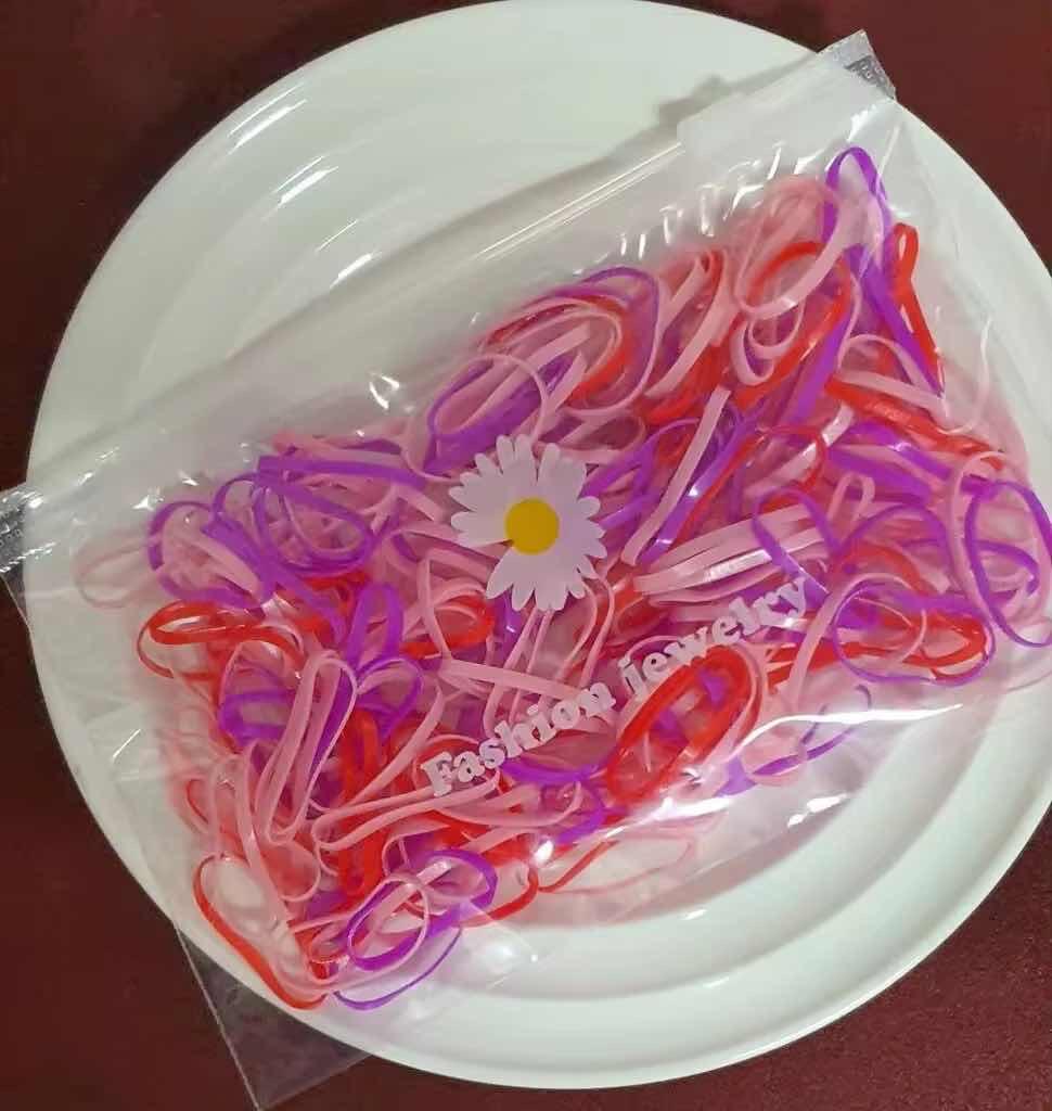 កៅស៊ូពណ៍ចម្រុះ