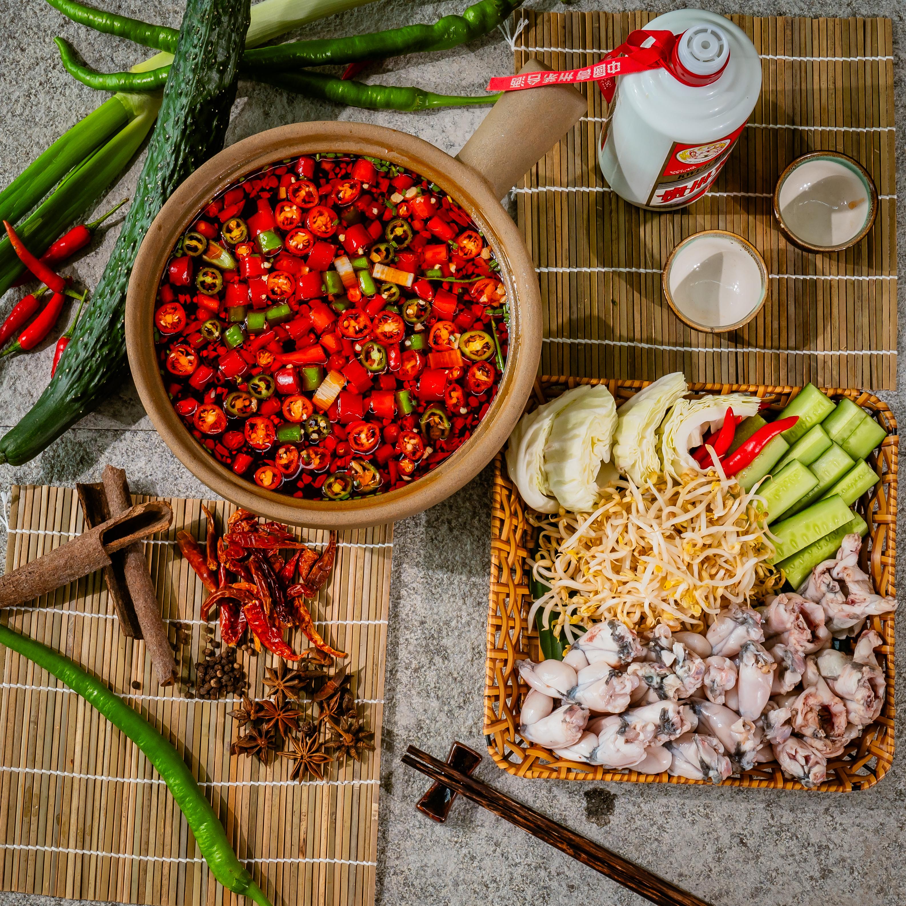 ស៊ុបកង្កែបហិលបែបចិន Spicy frog soup 香辣田鸡汤