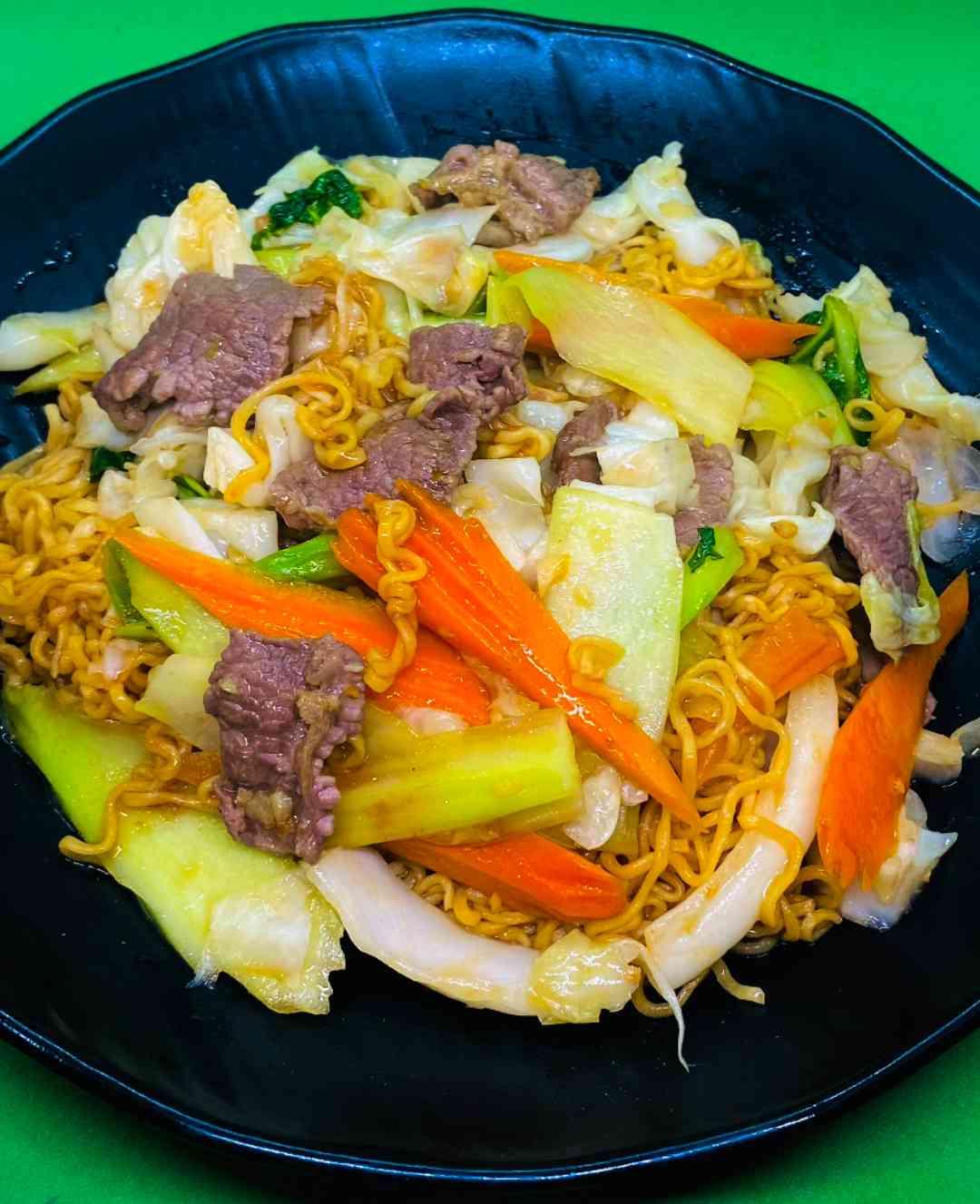 មីឆាសាច់គោ