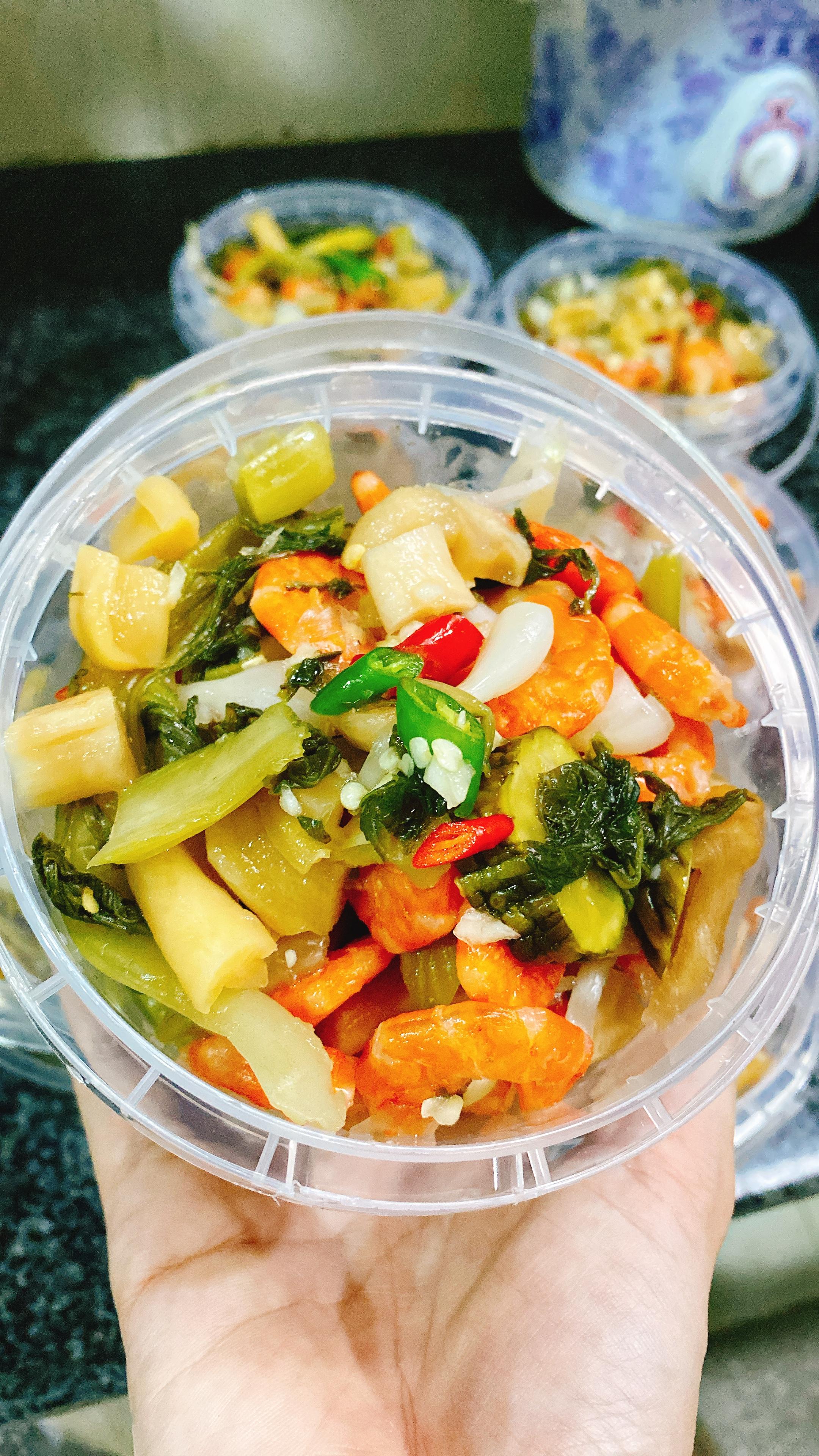 ជ្រកគ្រប់គ្រឿង 