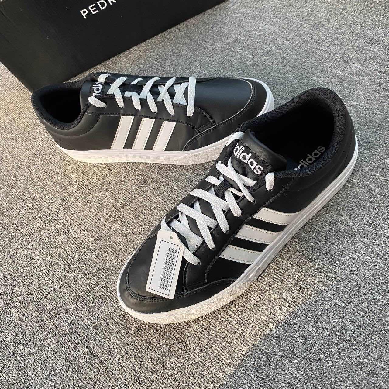 Men's adidas neo Retrovulc Lifestyle Skateboard Shoes