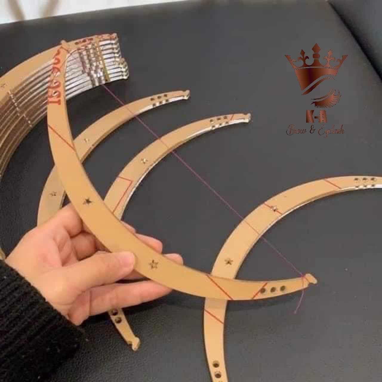 ម៉ែតខ្សែរធ្នូ