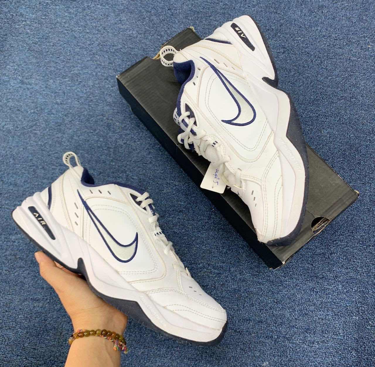 Nike Men's Training Shoe, Air Monarch IV Cross Trainer