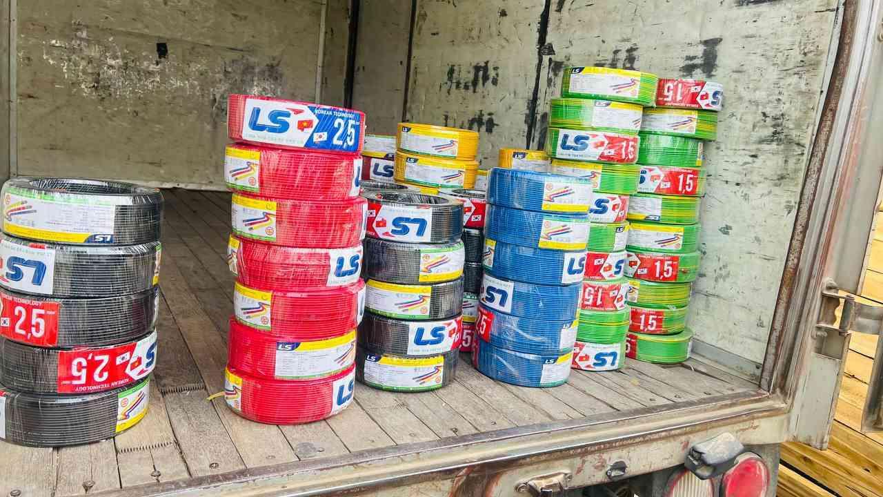 ខ្សែទោលកូរ៉េ LS 1x4 Sq.mm ព៌ណខ្មៅ