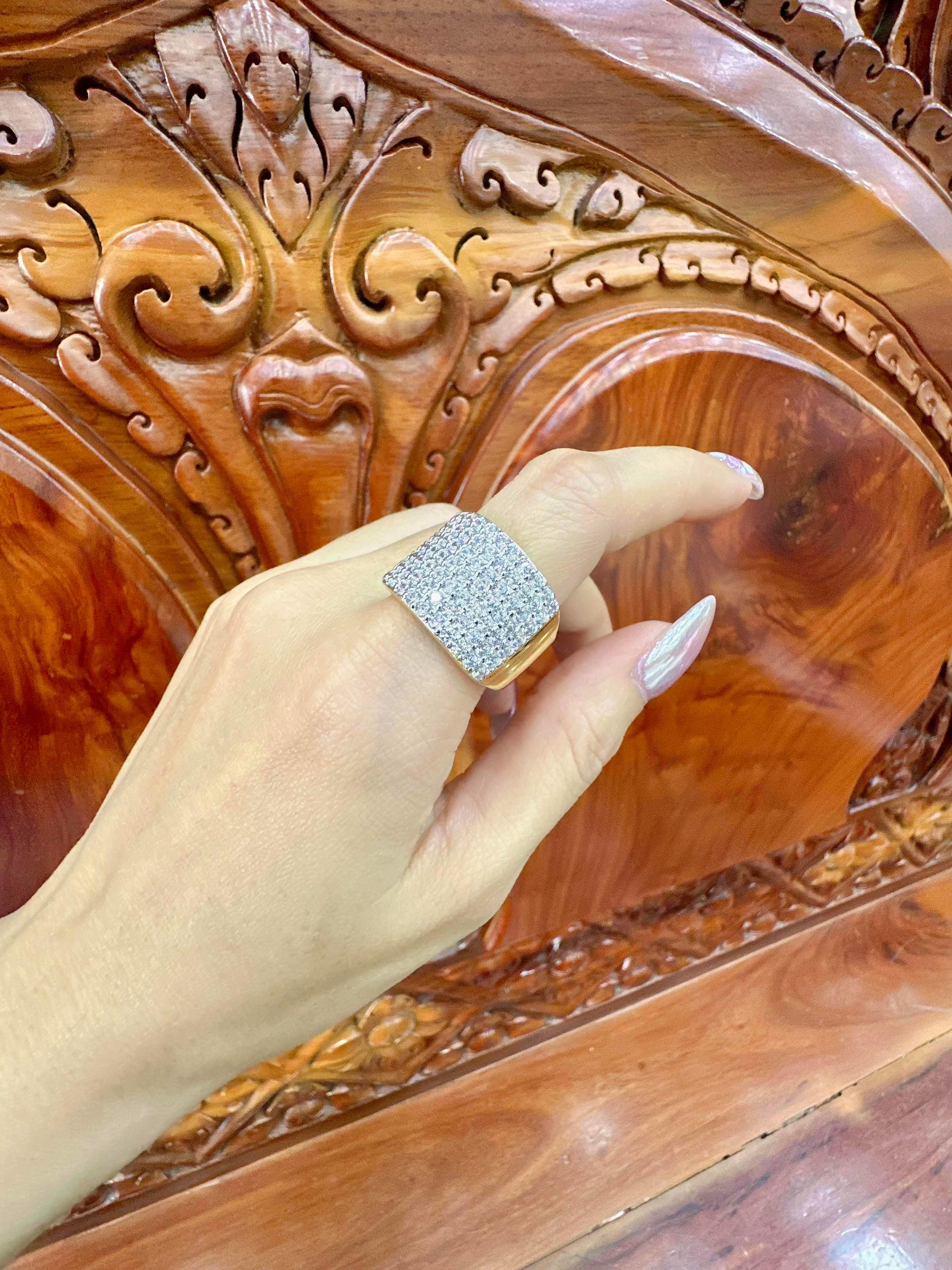 ចិញ្ចៀនប្រុស