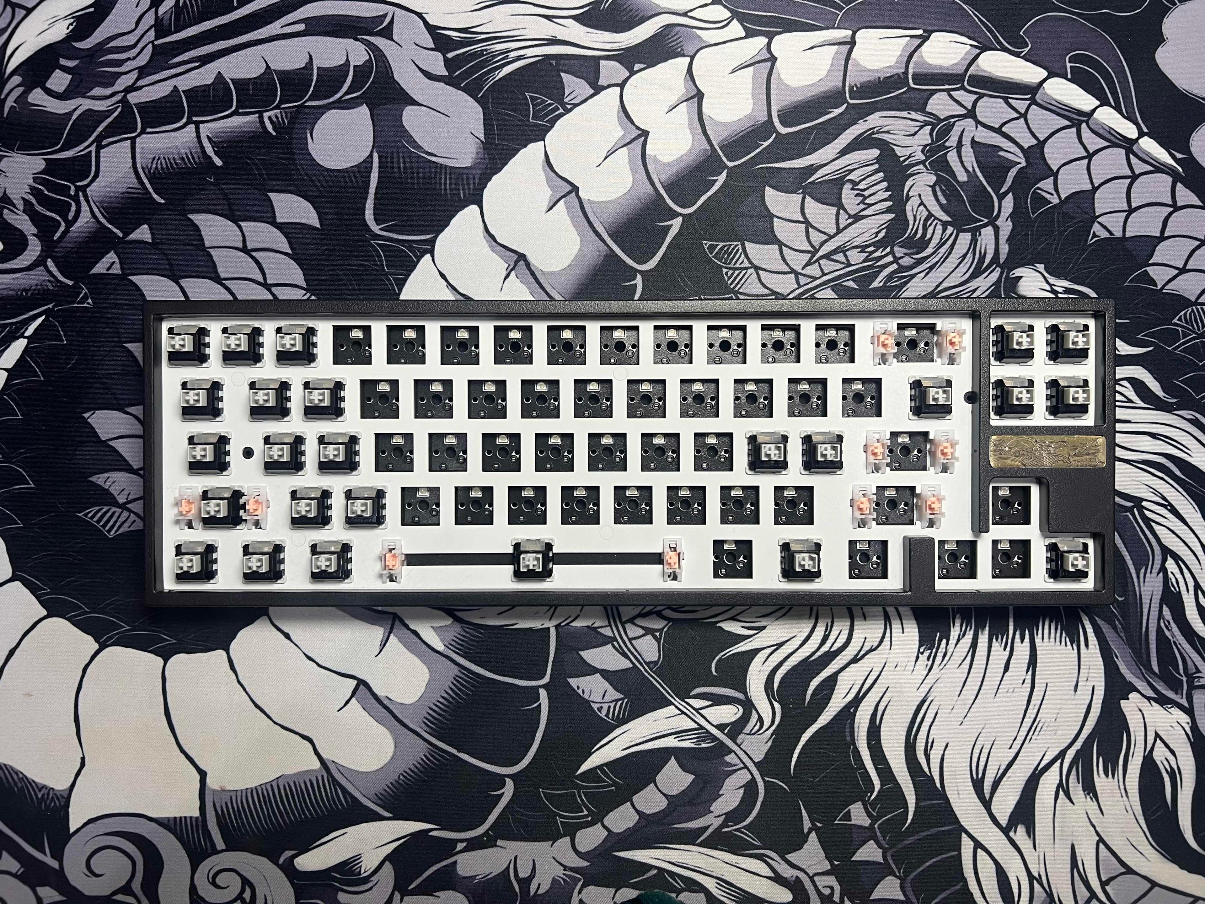 Kit 60% ប្រើខ្សែរ