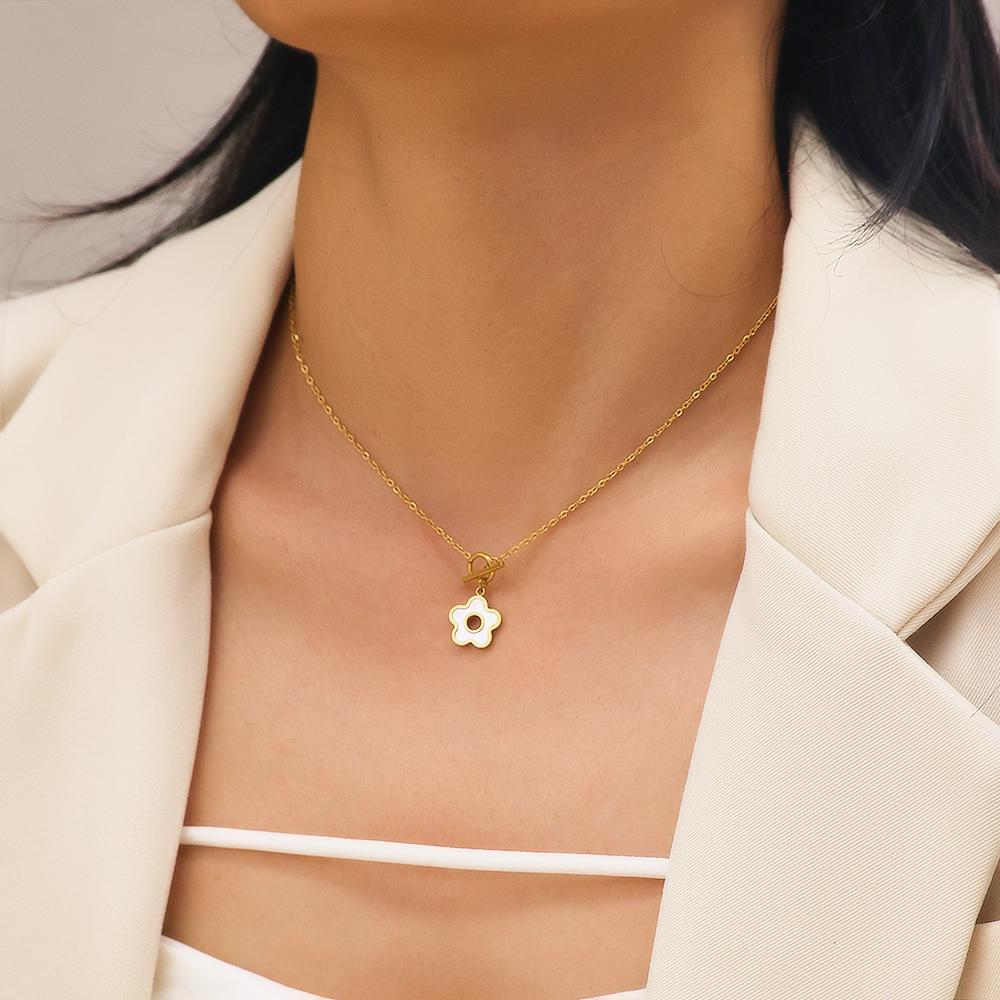 Pendant Necklace