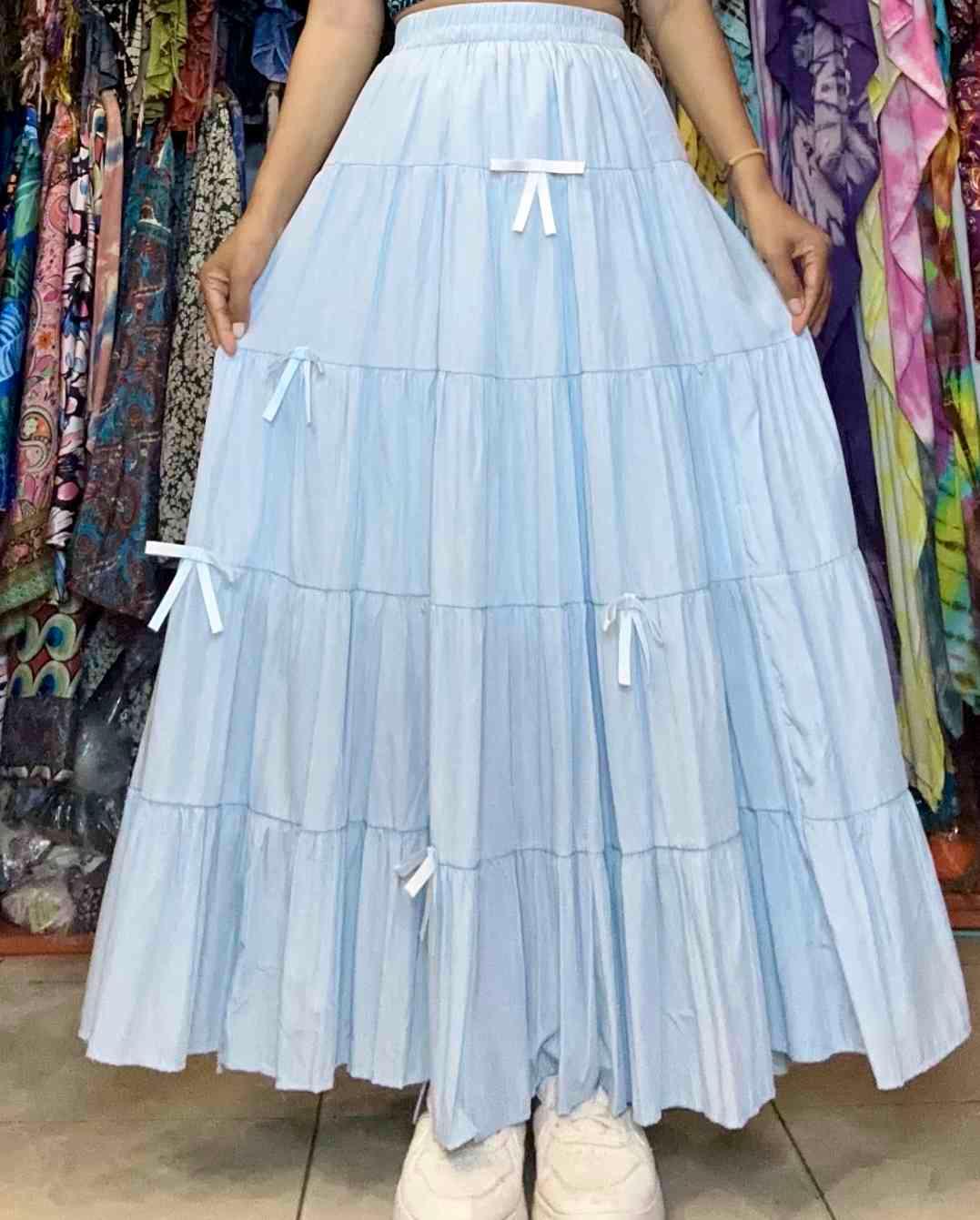 សំពត់លាតខ្សែបូខ្លី