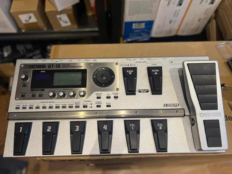 អេហ្វិកសូឡូ Boss GT-10 (មួយទឹក 95%)