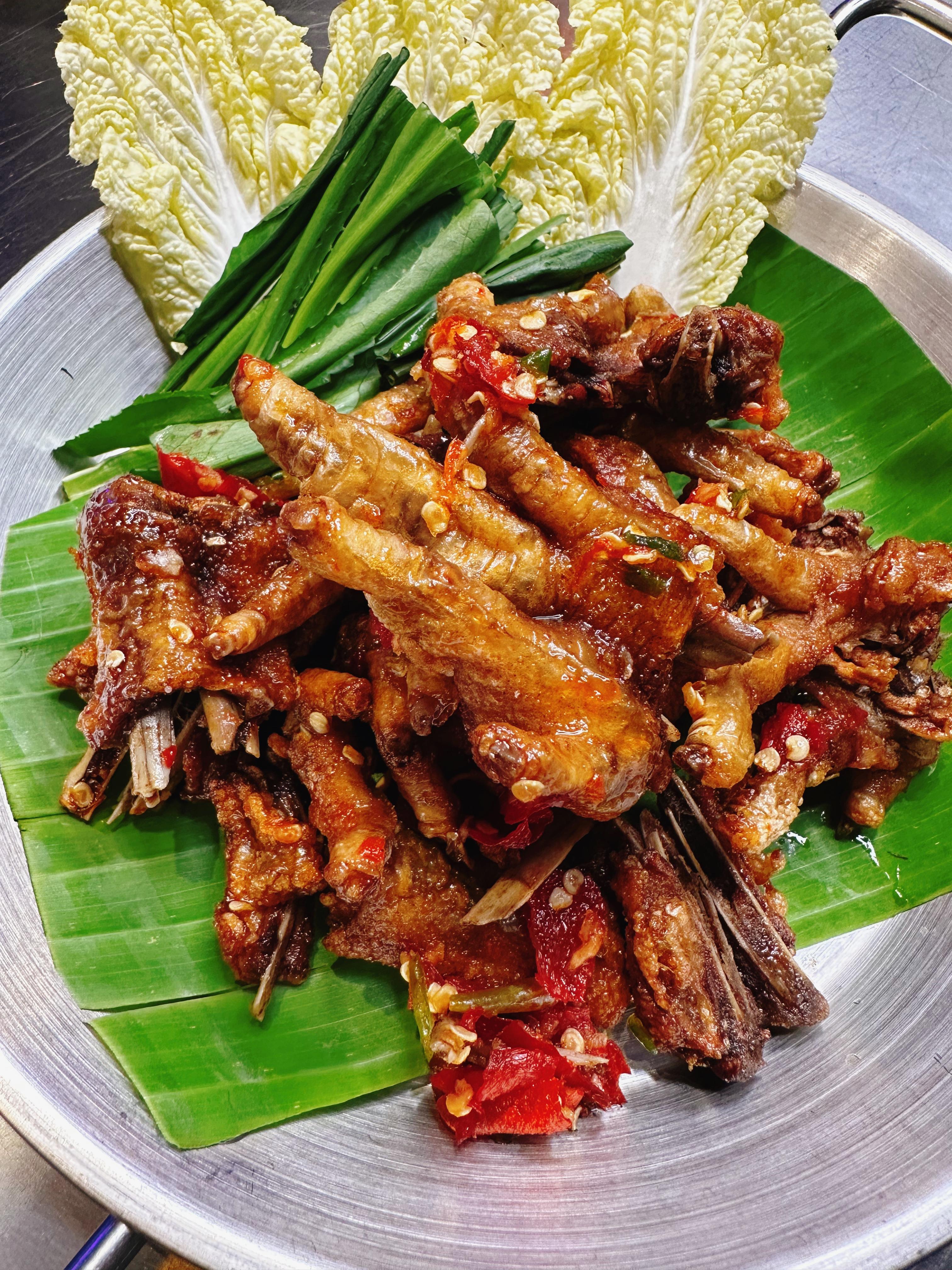 ជើងមាន់លីងអំបិលម្ទេស