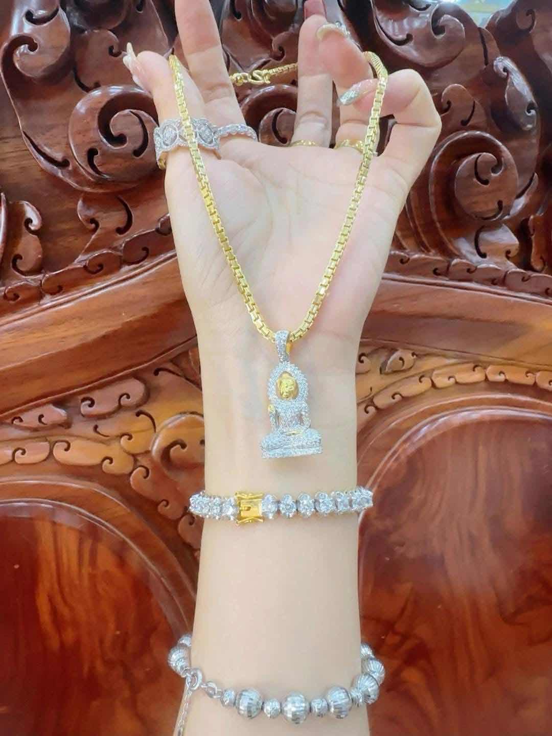 បន្តោង