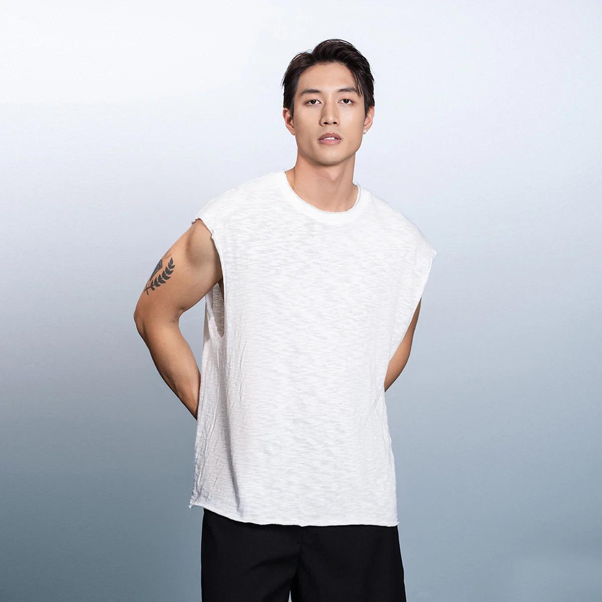 	Men Tank top