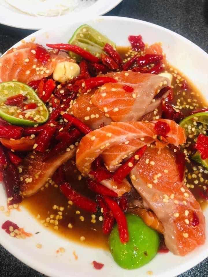 ភ្លាត្រីសាម៉ុន ជូរហិល 