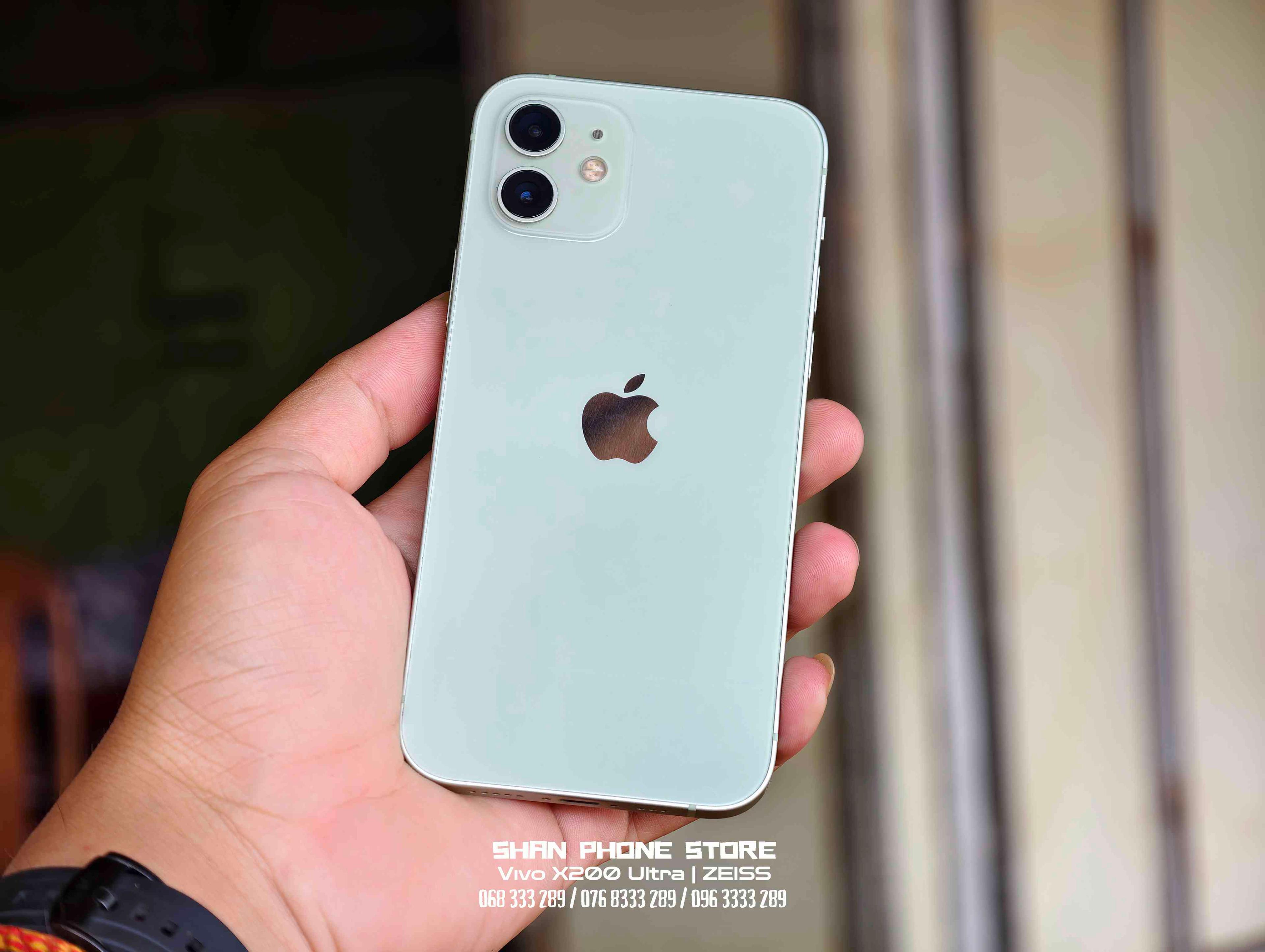 iPhone 12