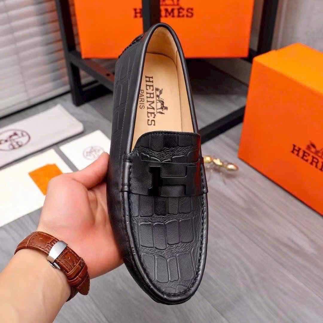 ប៊ូកូនកាត់ Hធំ