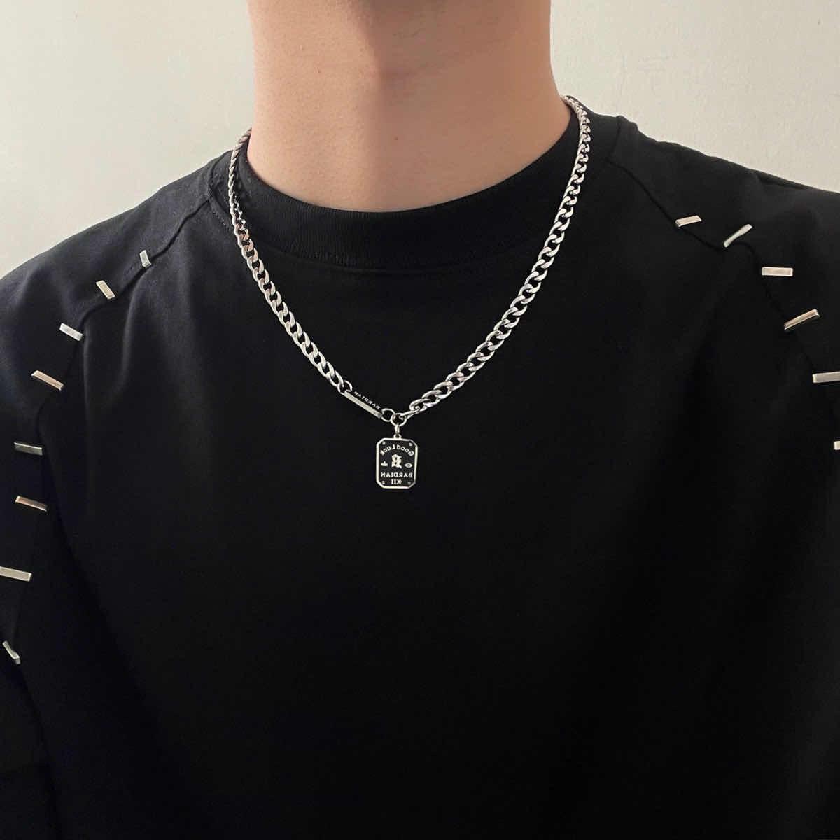 Necklace 06