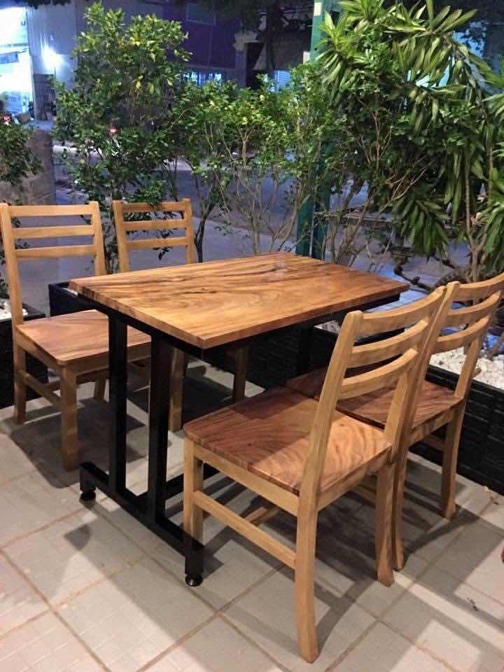 តុអំពិលបារាំង​ ឈេីដែក