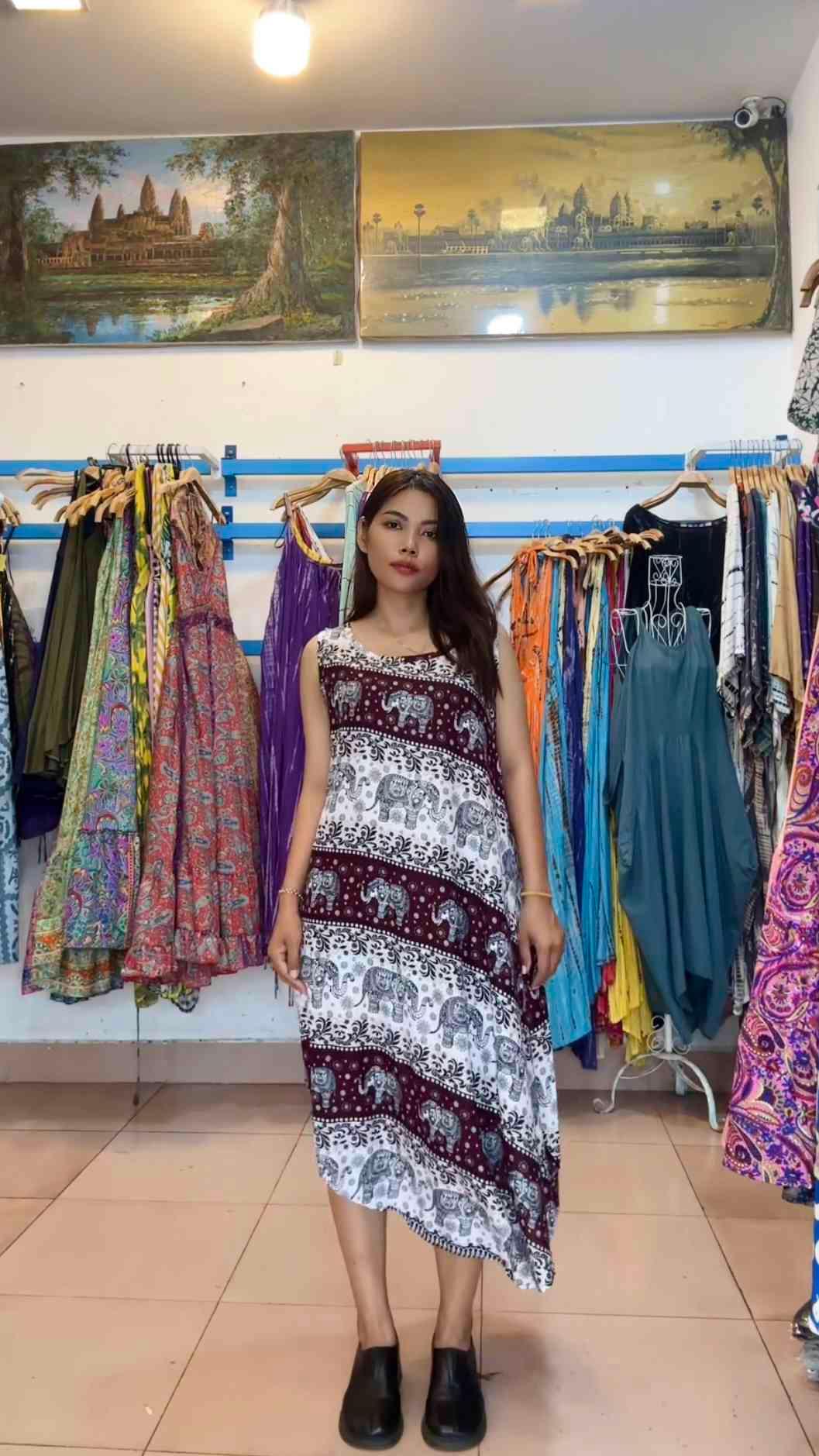 រ៉ូបវ៉ាល់Free Size D