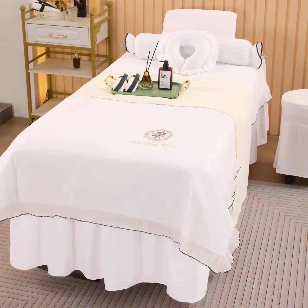 ឈុត កម្រាល