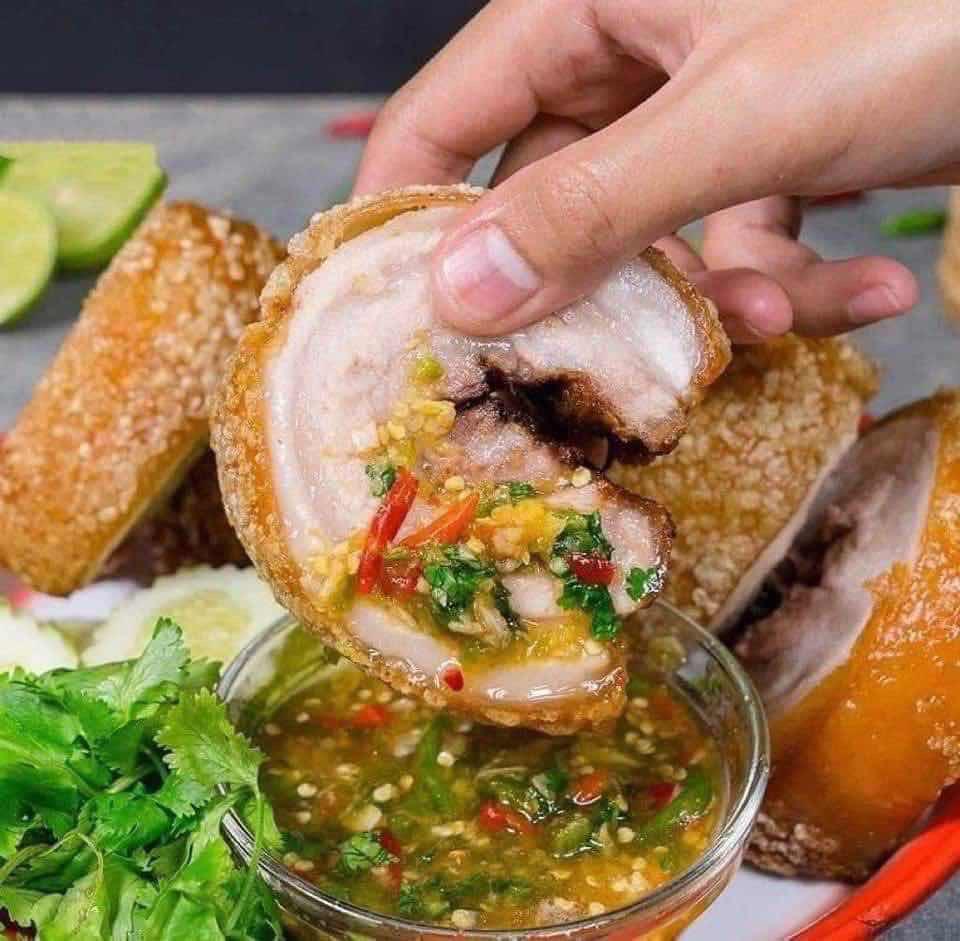 សាច់ជ្រូកបីជាន់បំពង