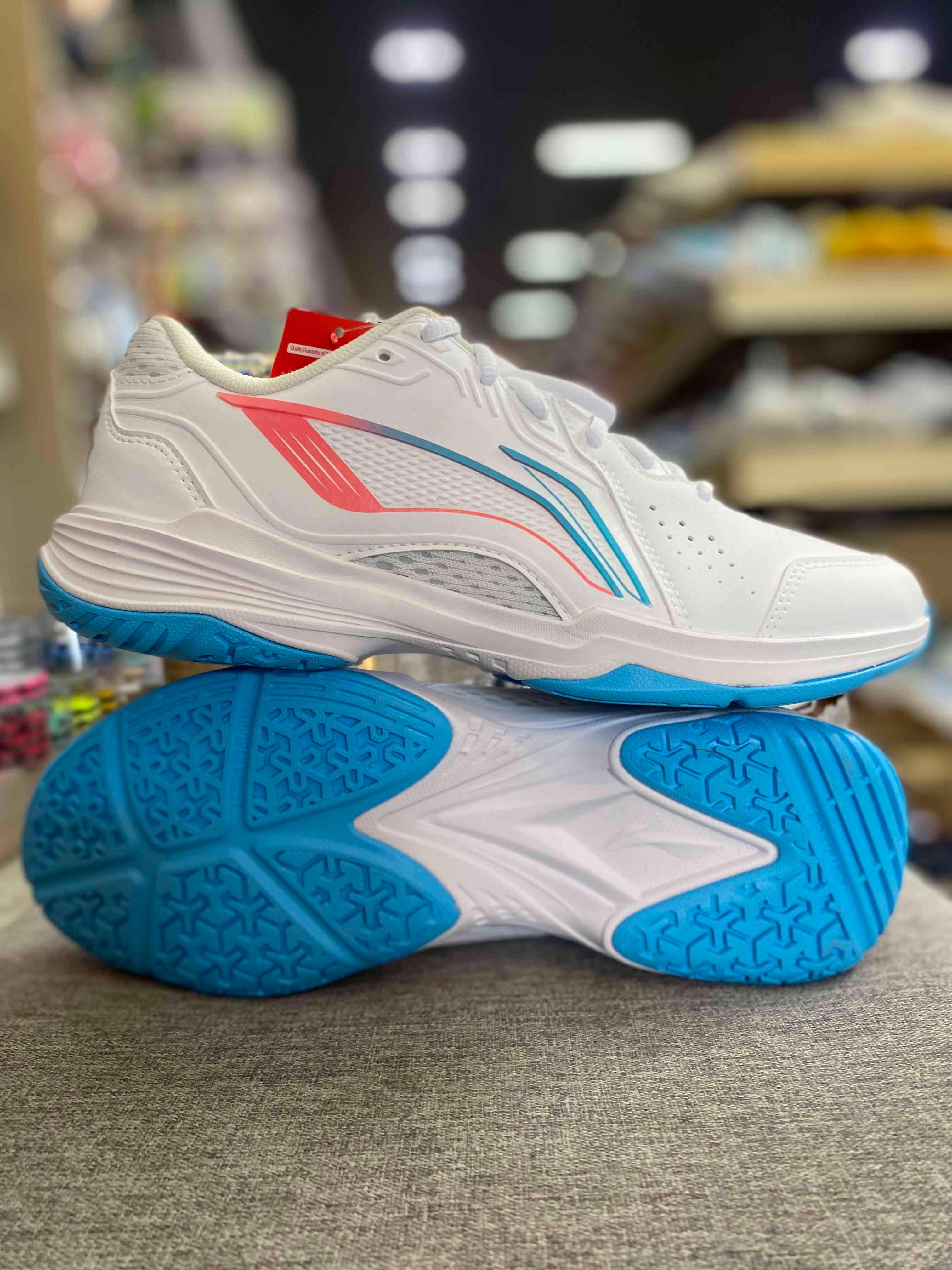 ស្បែកជើងLi-Ning ស បាត ខៀវ