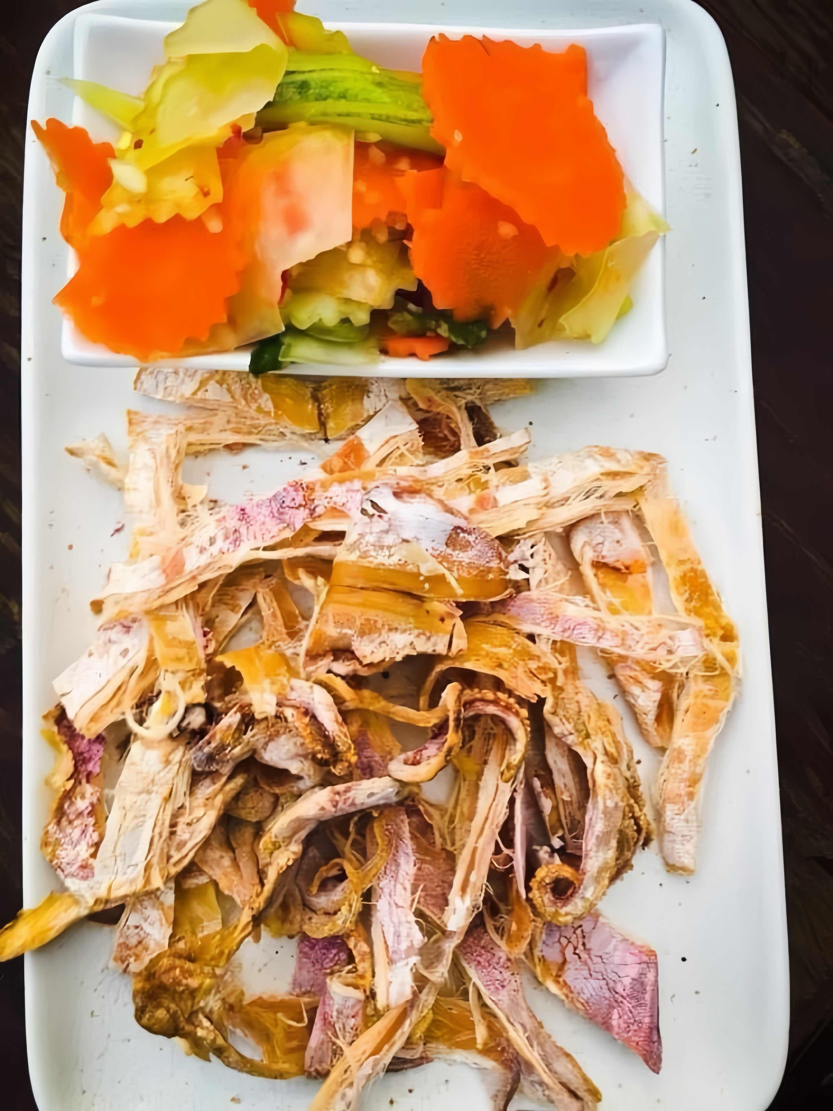 យ៉ាហុឺ ( គ្រឿងក្លែម )
